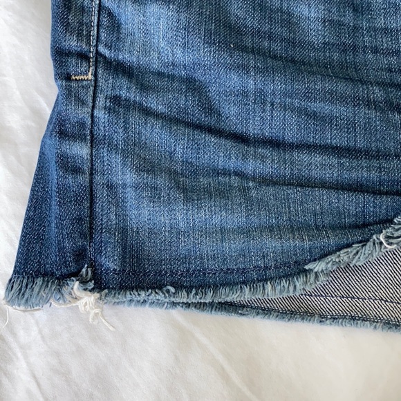 Citizen of Humanity High Rise Short, size 25 - Picture 4 of 4